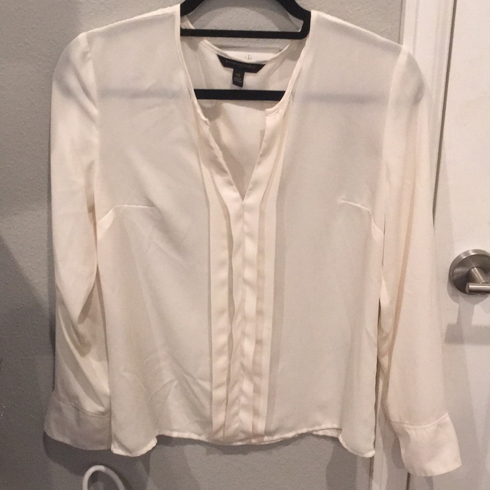 Super Chic Ivory Banana Republic Blouse!